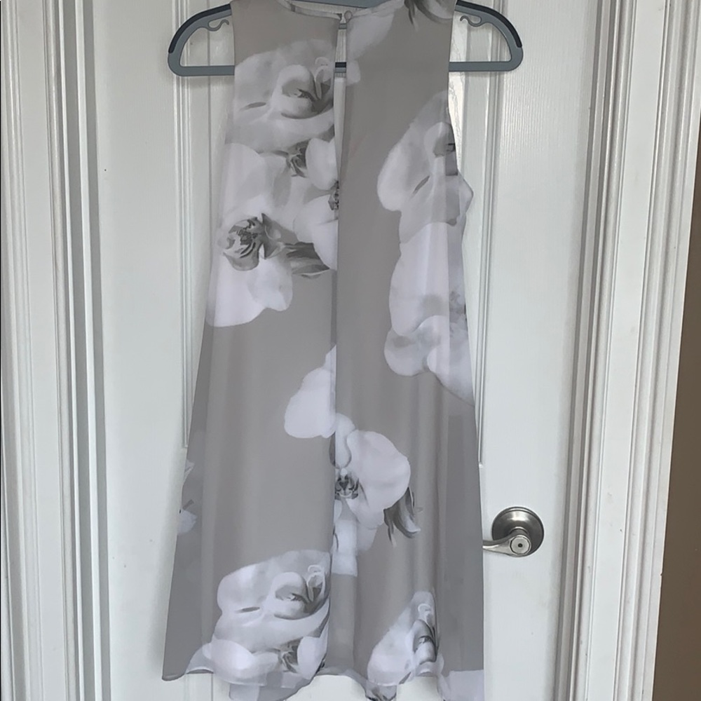 Ladies NWT Calvin Klein Dress 4 Petite - Picture 3 of 3